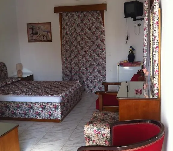 Gasthof Porto Milos Adamantas (Milos)